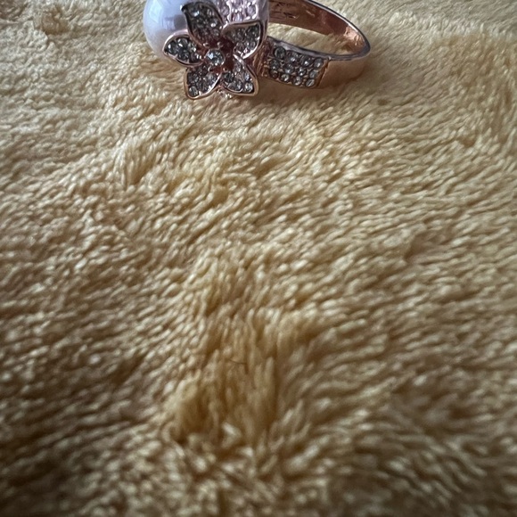 Cute Ring - Picture 4 of 5